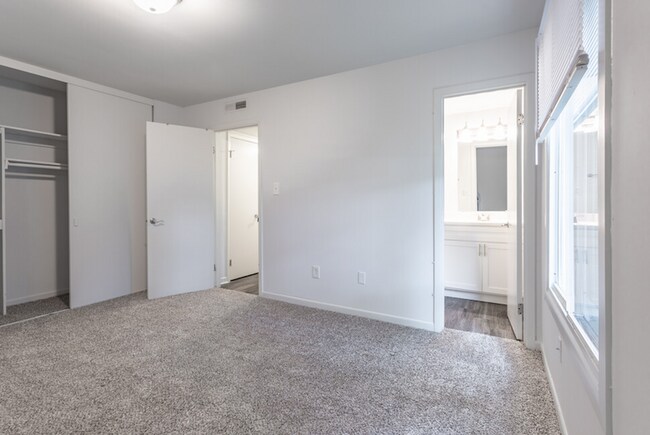 Sonoma Woods Apartments – New Ownership & Management, Newport News, VA 23608 - photo 5