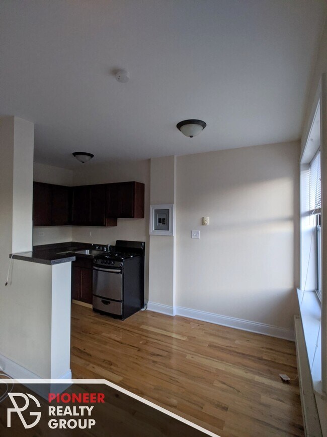 812 W Diversey Pkwy unit 818-O, Chicago, IL 60614 - photo 5