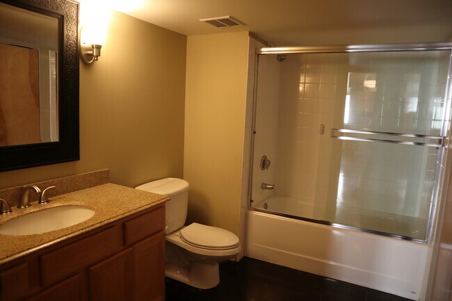 110 N 3rd St unit 711, Columbus, OH 43215 - photo 6