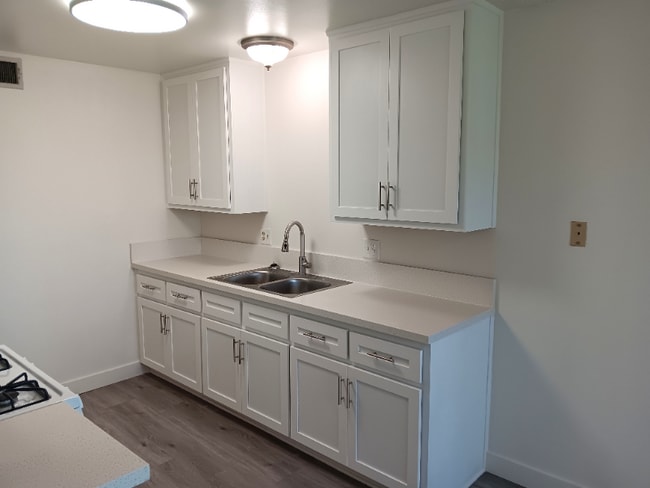 12250 17th St unit 3, Yucaipa, CA 92399 - photo 2