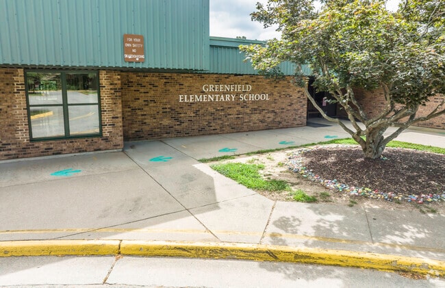 Entrance to Greenfield Elementary School.