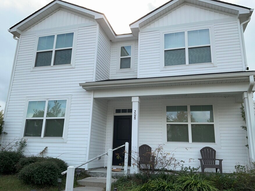 208 Clearwater Cir, Port Wentworth, GA 31407 - photo 1