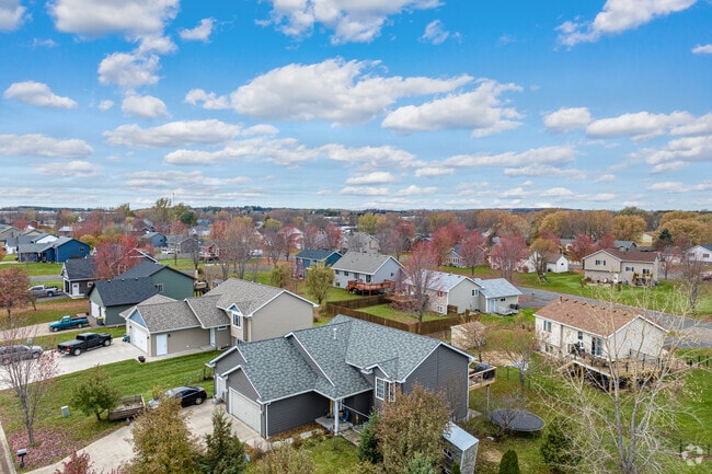 Enjoy Baldwin’s perfect blend of suburban convenience and small-town charm.