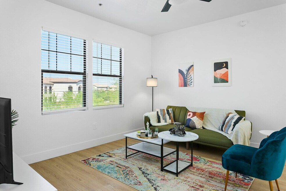 9450 W Cabela Dr unit ID1014310P, Glendale, AZ 85305 - photo 1