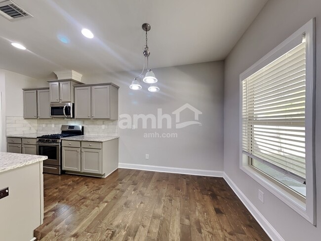 1080 Victoria Walk Ln, Dacula, GA 30019 - photo 4