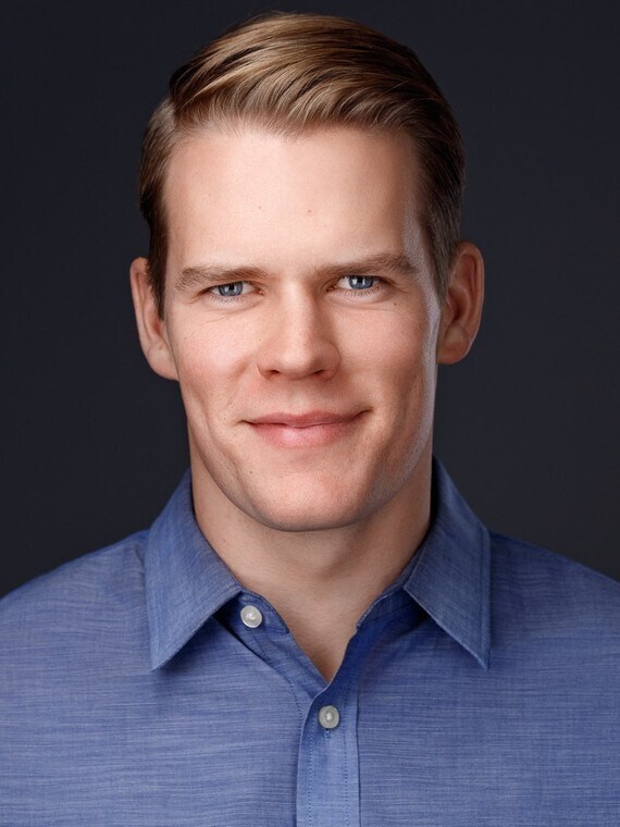 Agent Photo