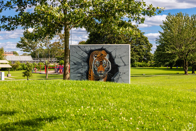 Republic residents show their school spirit with a mural at J. R. Martin Park.