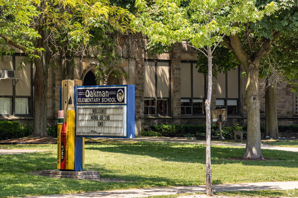 The Oakman Elementary School serves young students PreK-5 and is the home of the Owls.