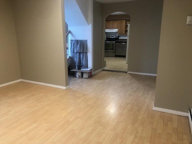 104 N Jefferson Ave, Lindenhurst, NY 11757 - photo 3