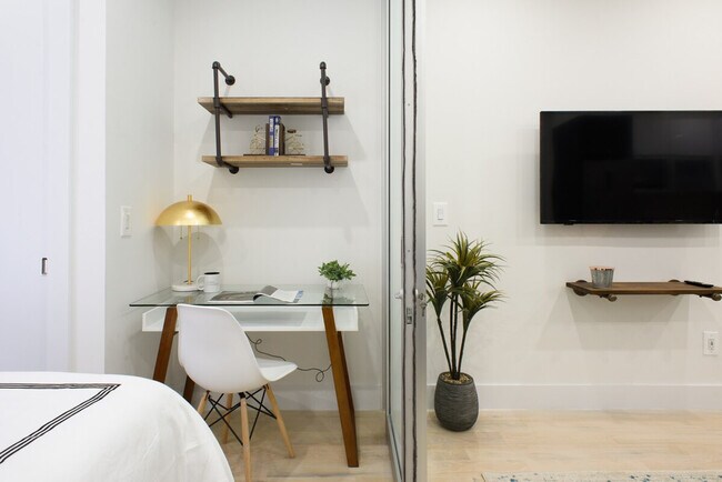 315 E 78th St unit ID1021850P, New York, NY 10075 - photo 2