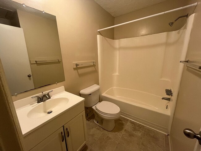 Midtown at 56th Apartments, Savannah, GA 31404 - photo 4