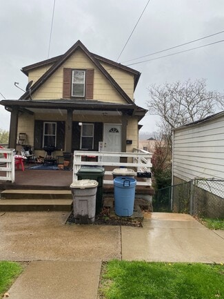 651 6th St Unit 1, Oakmont, PA 15139