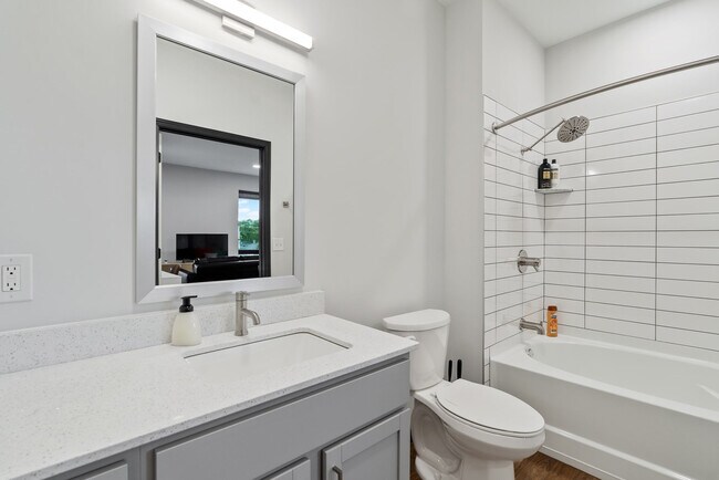 423 E Michigan St unit ID1026469P, Indianapolis, IN 46204 - photo 7