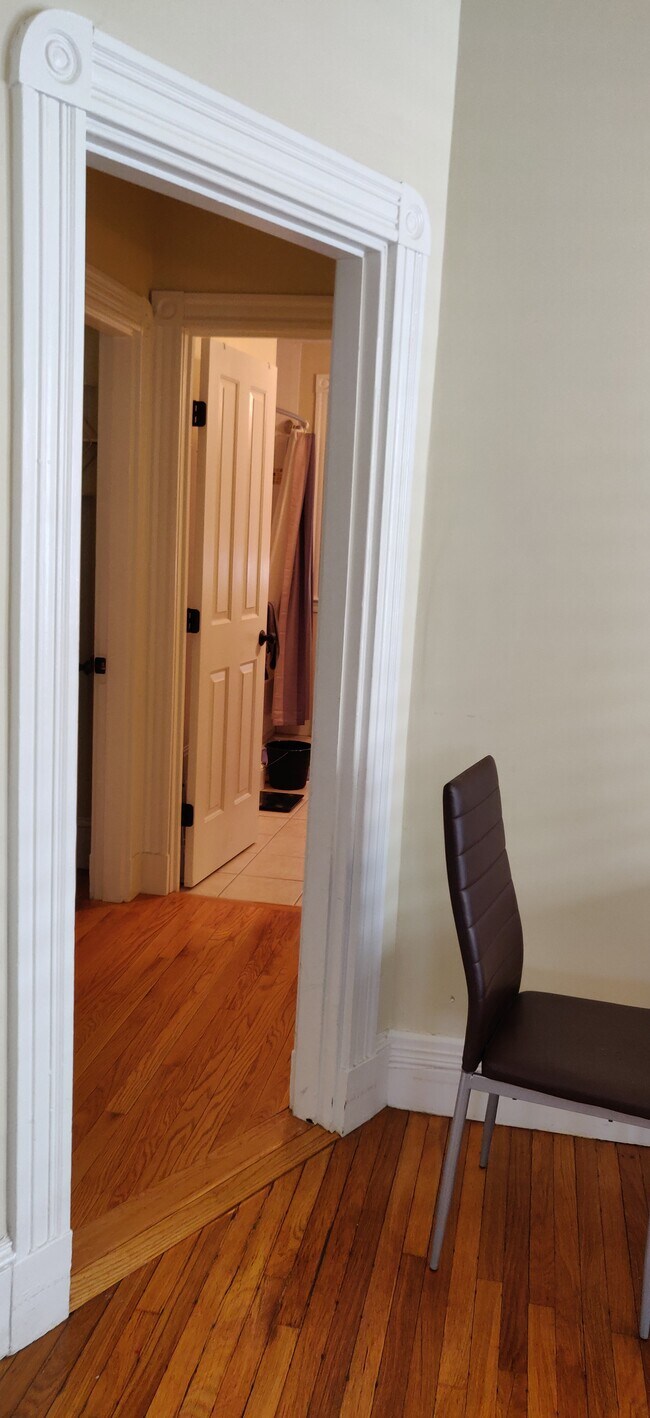 91 Surrey St unit 1, Brighton, MA 02135 - photo 7