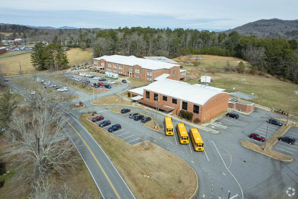 The Etowah Elementary School hosts some afterschool programs.