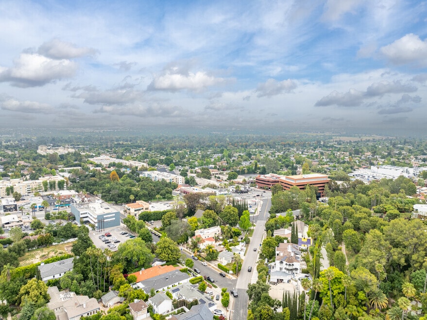 Neighborhood_Encino_V2_111323