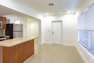 2806 Taylor St, Hollywood, FL 33020