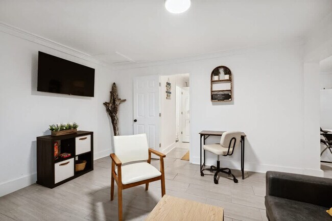 2904 Berwick St unit ID1310516P, Pensacola, FL 32503 - photo 5