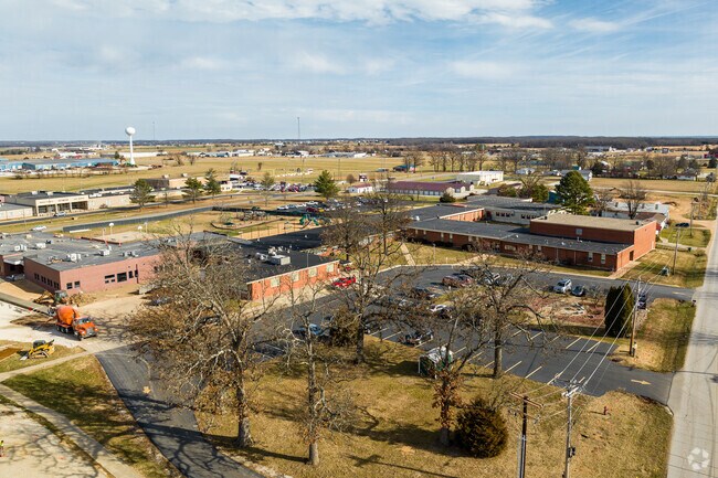 Seymour Elementary School is located in the heart of Seymour.