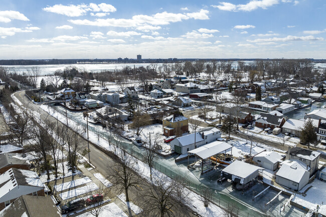 You will find many homes have been built along canals throughout the Jefferson Chalmers area.