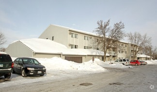 33-41 County Road C E, Little Canada, MN 55117