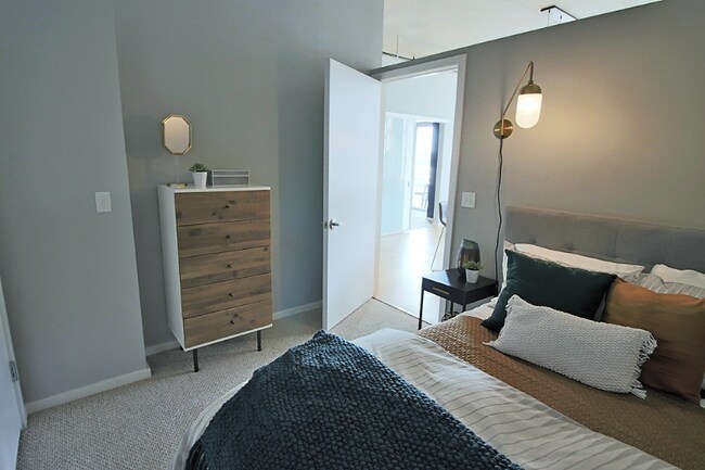 148 Roosevelt Rd, Chicago, IL 60605 - photo 5