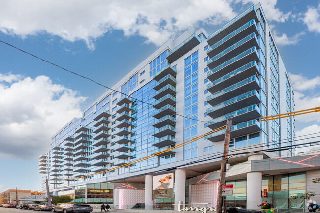 About Tangram House, Flushing NY | HOAs, Reviews, Amenities