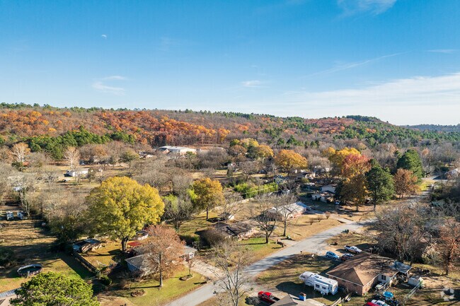 Wooded hills bring beauty to the Oak Grove neighborhood.