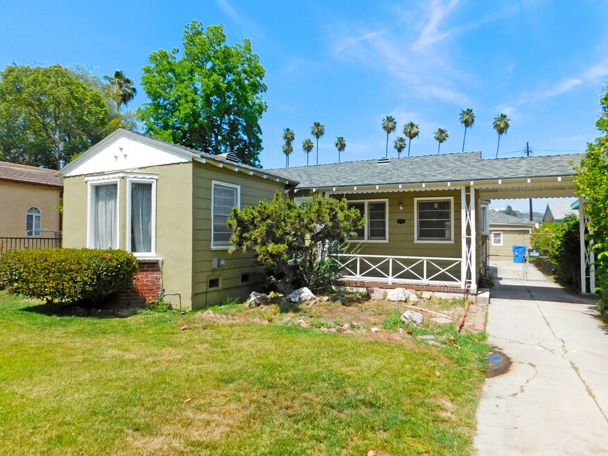 COMING SOON! Beautiful 4 Bedroom 2.5 Bathr...