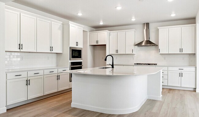 16897 Starfall Dr, Monument, CO 80132 - photo 2