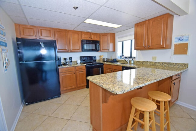 8105 Atlantic Ave unit 301, Ocean City, MD 21842 - photo 6