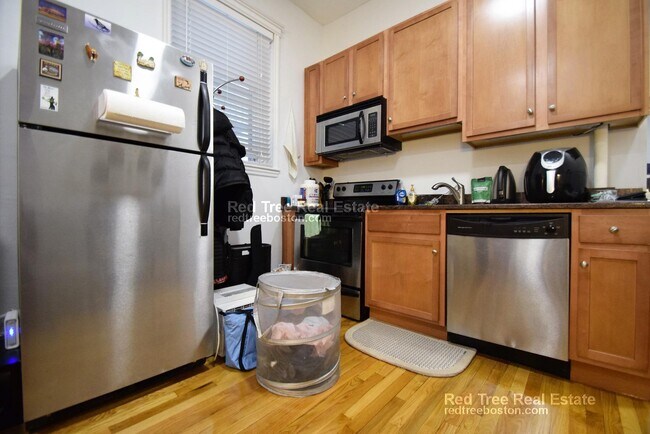 60 Charlesgate E unit 3, Boston, MA 02215 - photo 4