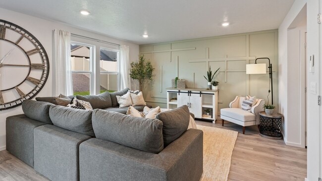 906 E L St, Deer Park, WA 99006 - photo 3