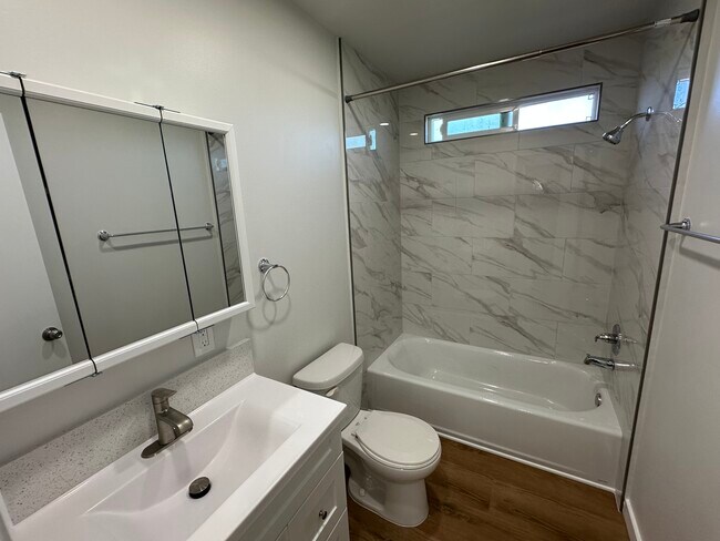 1132 255th St unit 4, Los Angeles, CA 90710 - photo 4