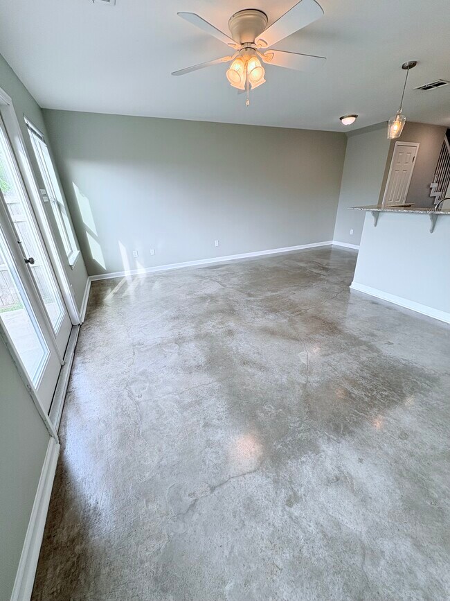 1534 S Patout St unit A, New Iberia, LA 70560 - photo 5