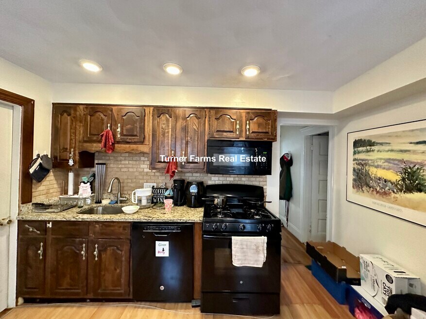 352 Main St unit 2, Medford, MA 02155 - photo 1