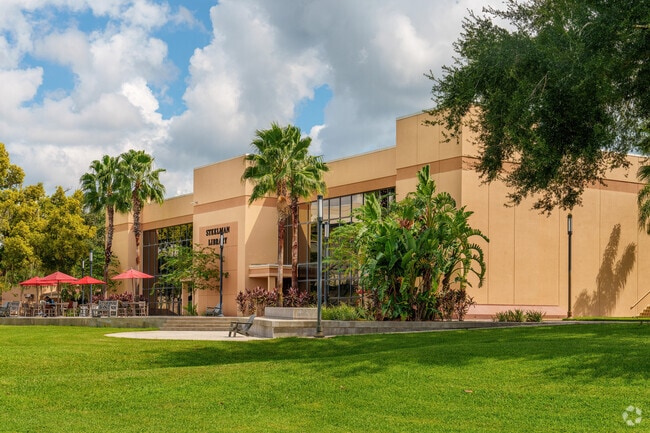 Southeastern University is located in the heart of Crystal Lake.