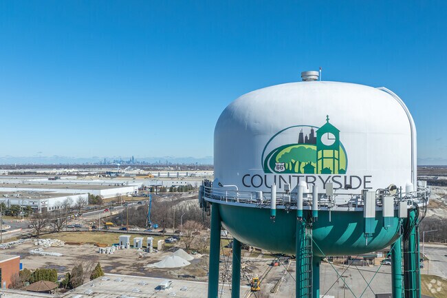 Residents of Countryside have quick access to Downtown Chicago.