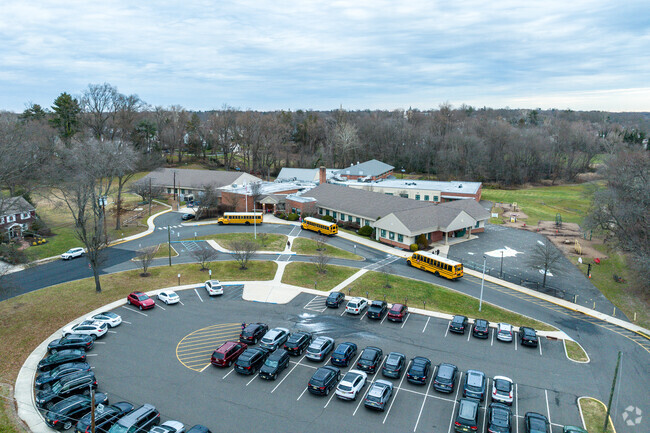 Welcome to Mary E. Roberts Elementary School with bright minds, vibrant classrooms.