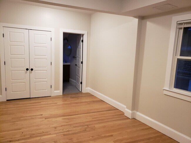 120 Sutherland Rd unit O, Brighton, MA 02135 - photo 3