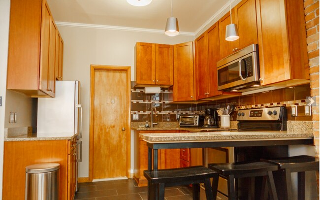 19 Garrison St unit 8, Boston, MA 02116 - photo 2
