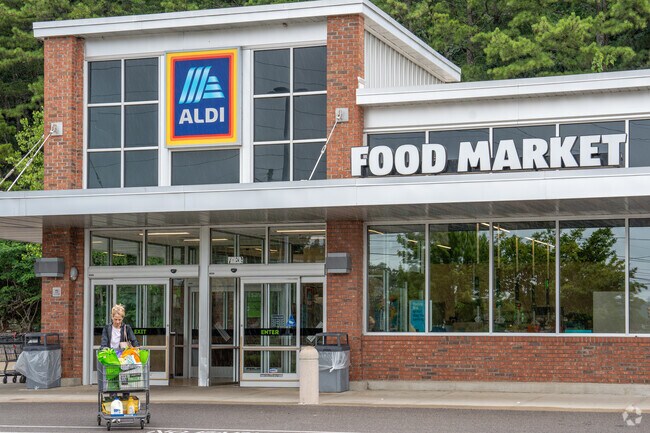 Grab your groceries at Aldi near Oak Ridge Park.