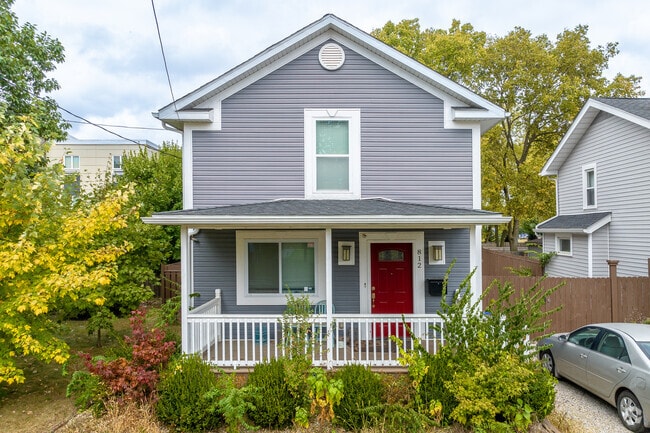 Many homes in South Franklinton have detached garages.
