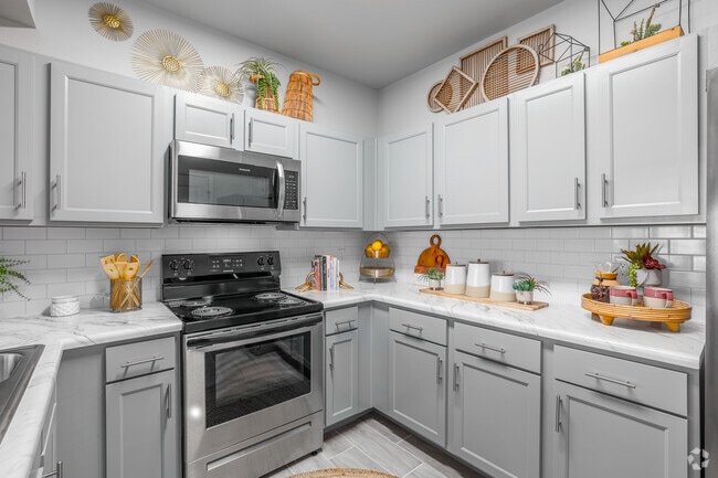 1BR, 1BA - 789SF - Kitchen