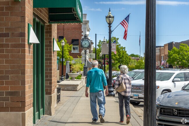 Prairie Grove is nearby to Downtown Crystal Lake which offers many shops.