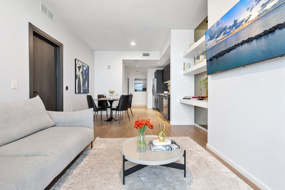 The Elser unit ID1240682P, Miami, FL 33132 - photo 1