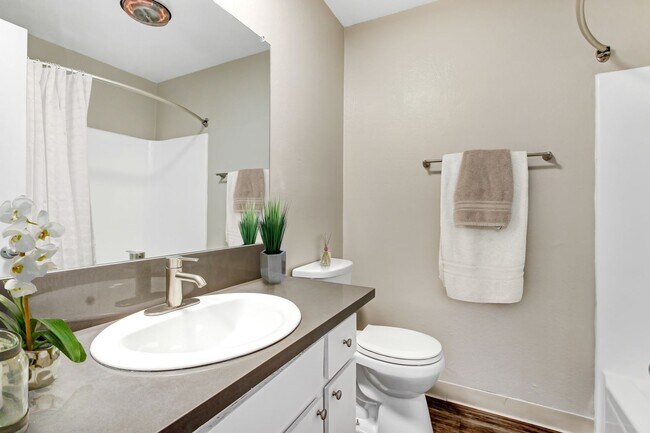 The Benezra Family Limited Partnership 2 LP, Reseda, CA 91335 - photo 5