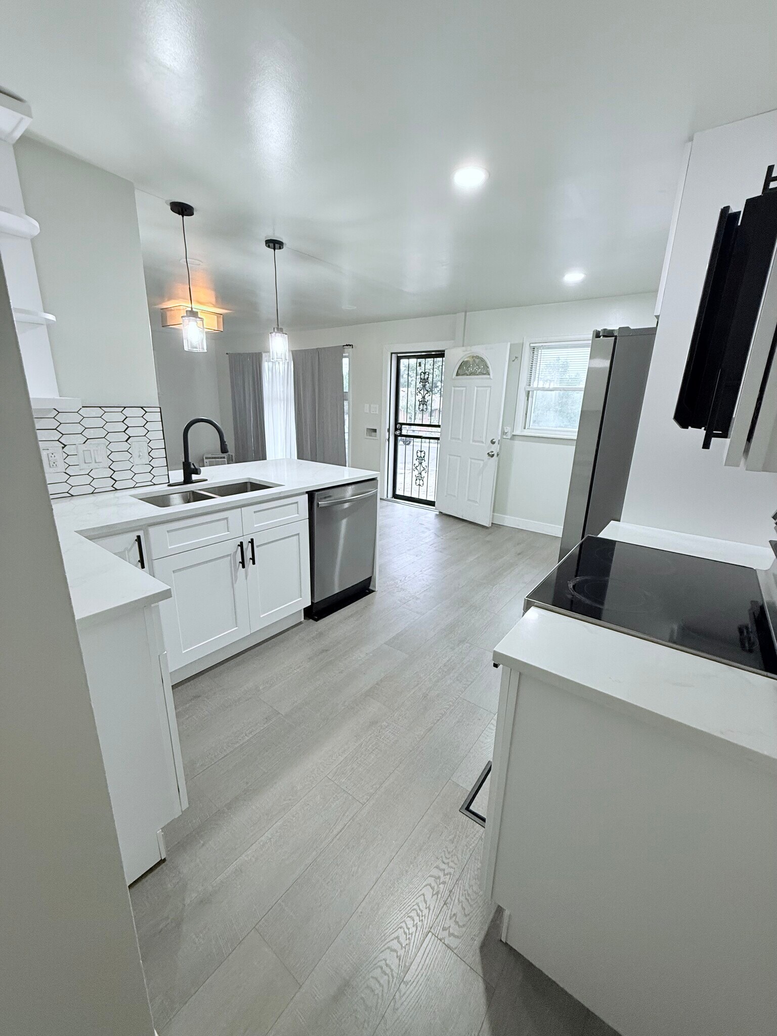 Kitchen main floor