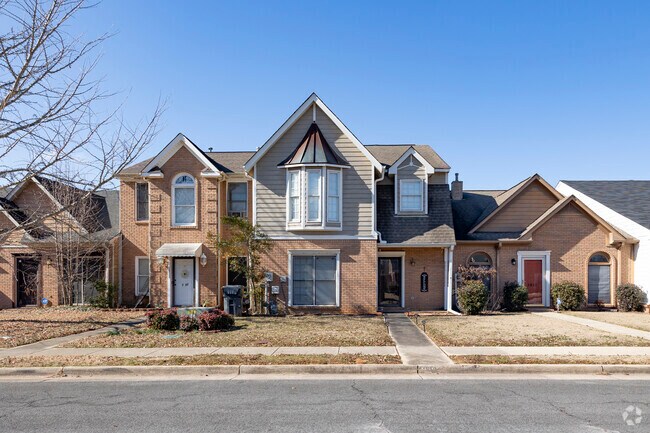 Townhomes in Westmead have an appealing visual aesthetic.