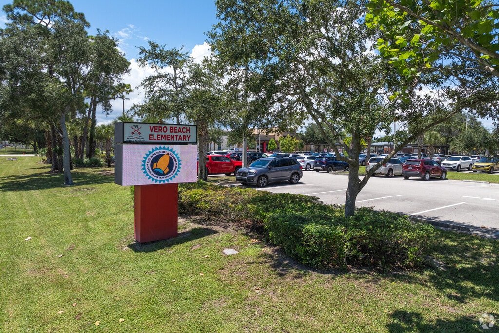 Vero Beach Elementary School serves young students in the area and receives a B- grade from Niche.